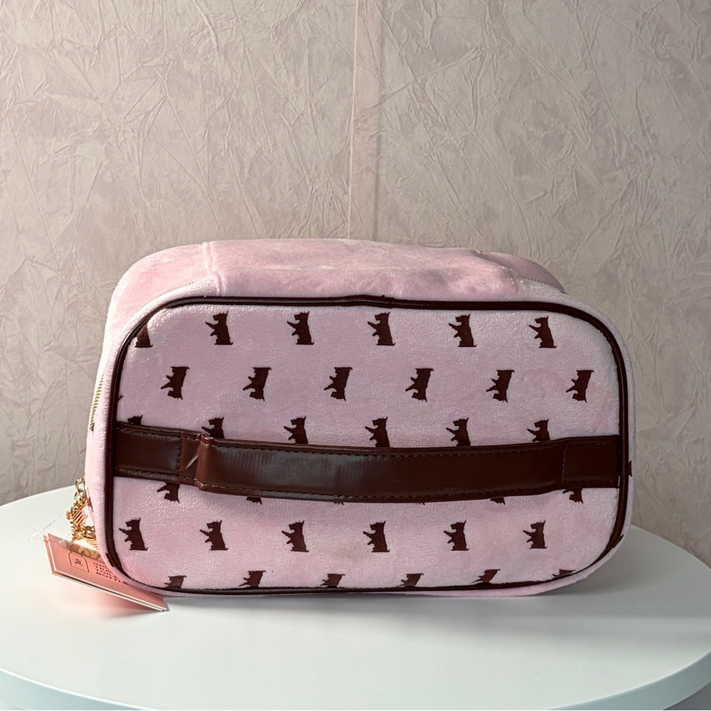 Juicy Couture Pink Cosmetic Case with Gold Accents Travel Case Train Case Makeup - Picture 8 of 10
